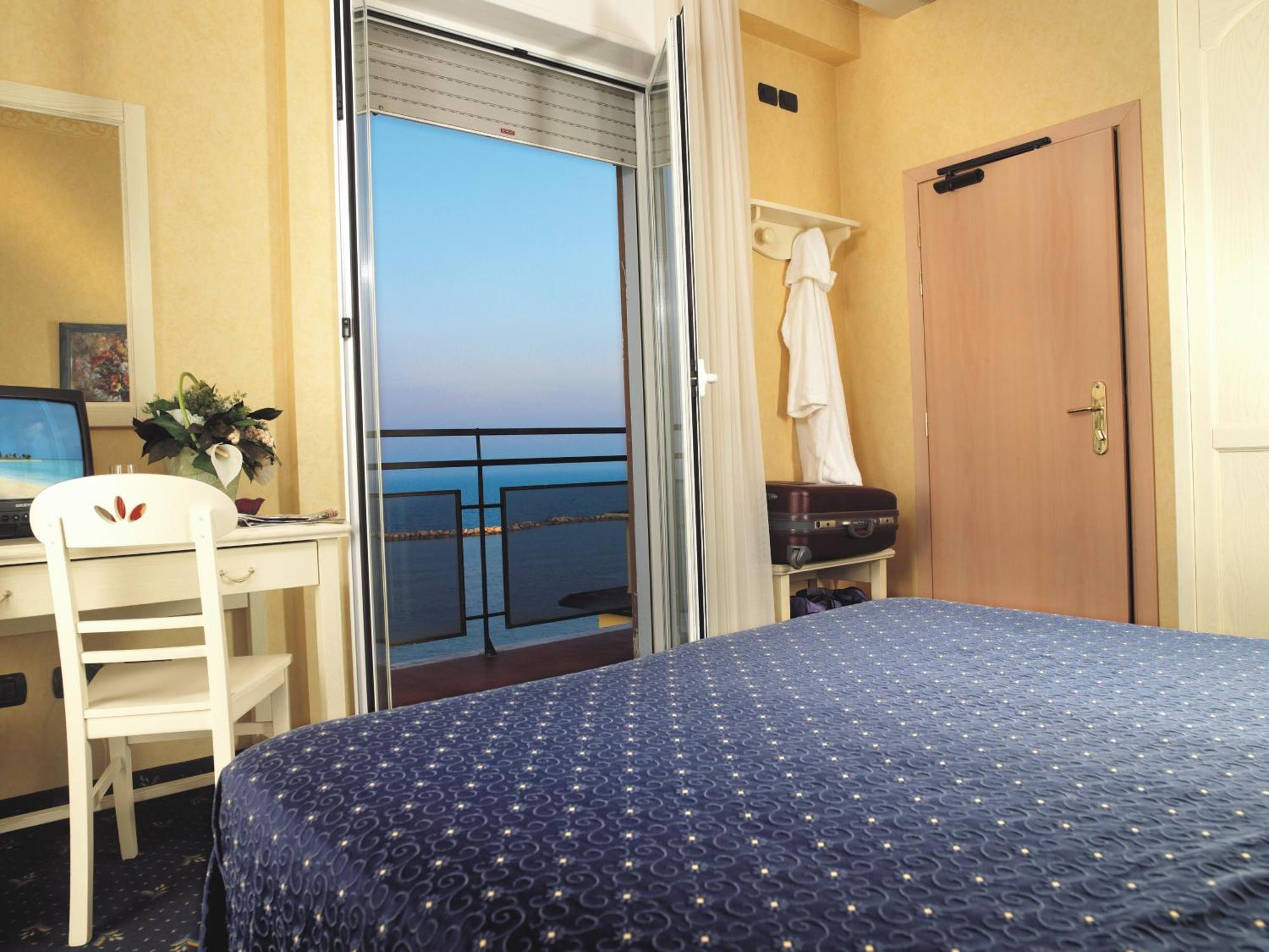 Hotel Mondial Bellaria-Igea Marina Luaran gambar