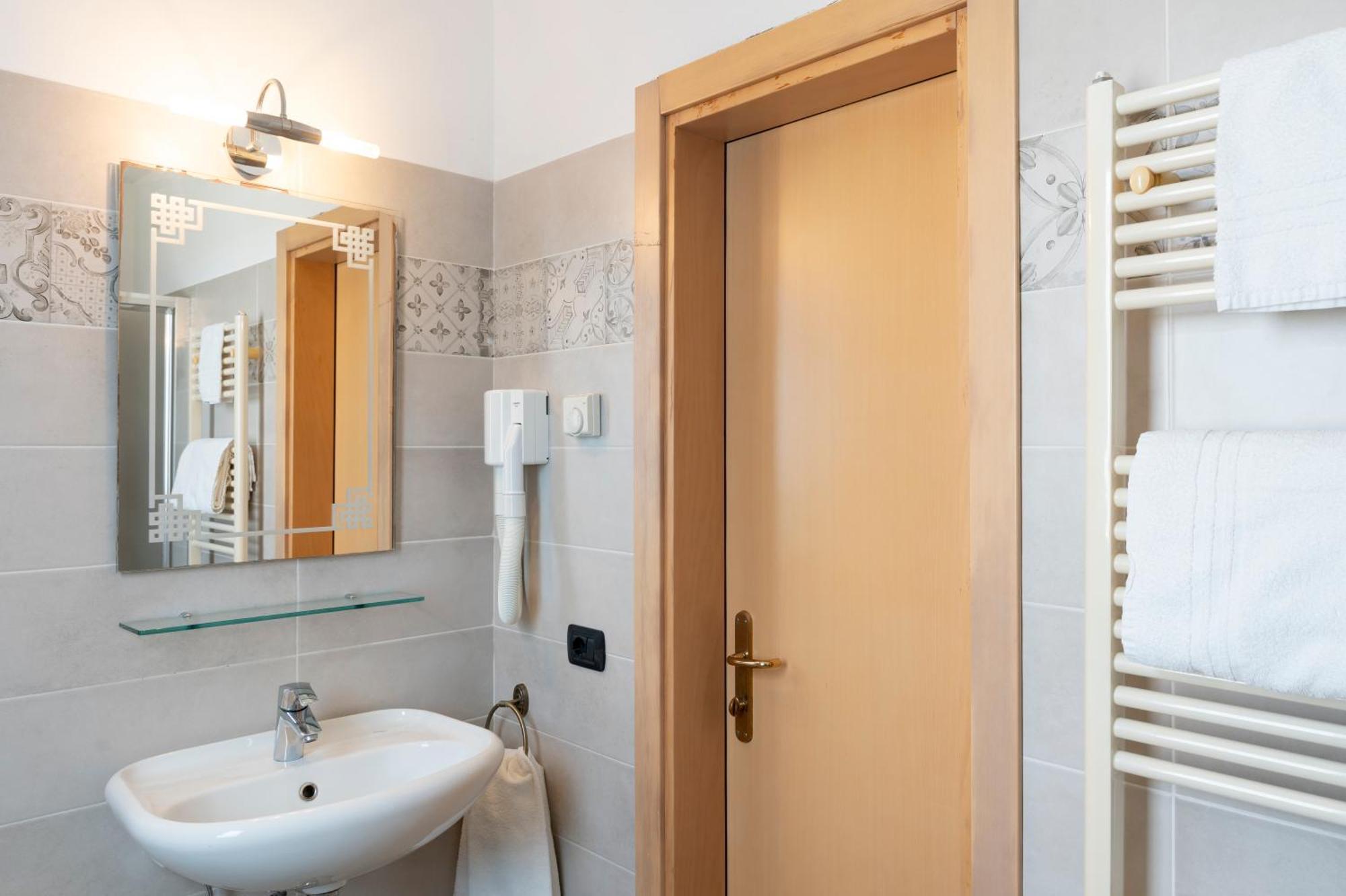 Hotel Mondial Bellaria-Igea Marina Luaran gambar