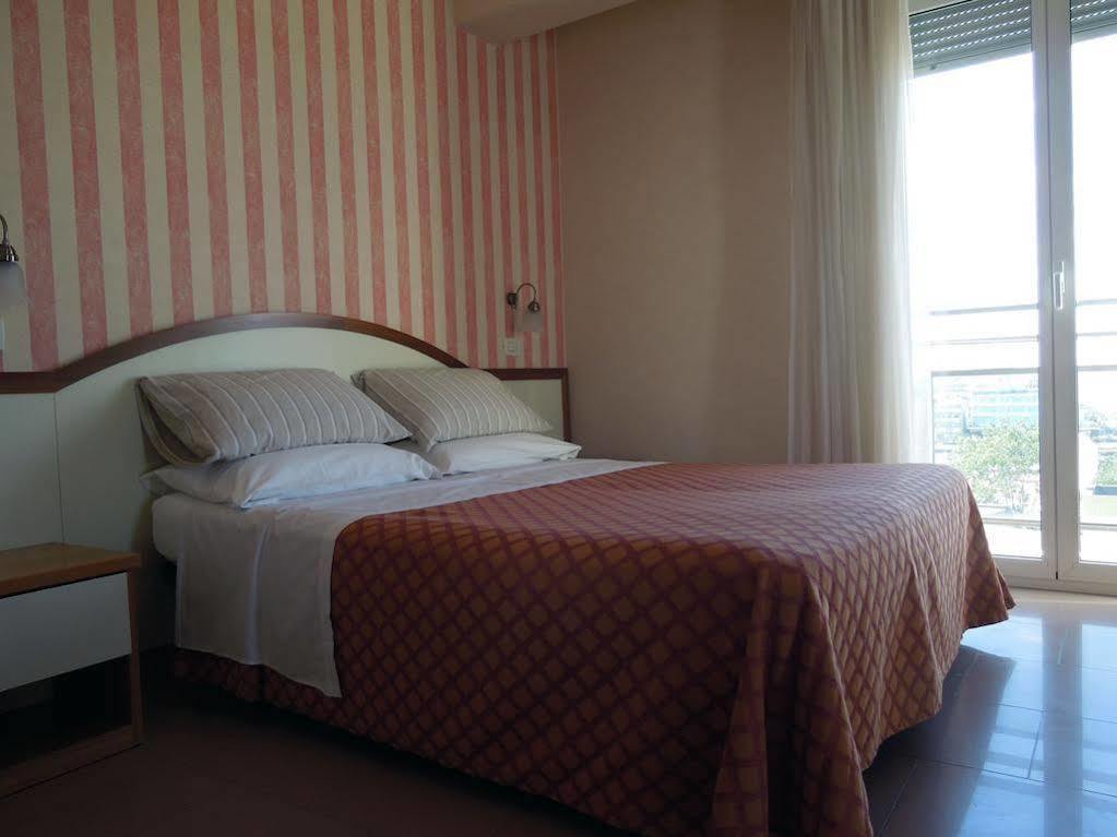 Hotel Mondial Bellaria-Igea Marina Luaran gambar
